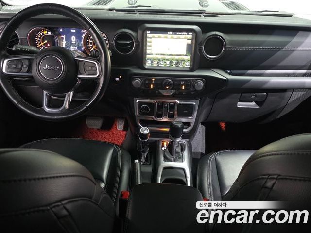 Jeep Wrangler 2021 — фото 10