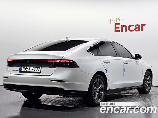 Honda Accord 2023 — фото 2