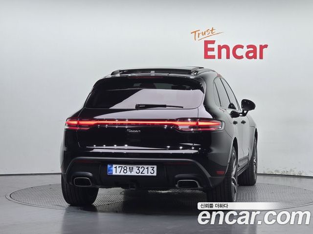 Porsche Macan 2024 — фото 4