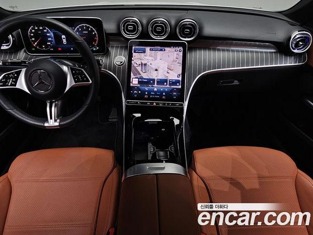 Mercedes-Benz C-Class 2023 — фото 7