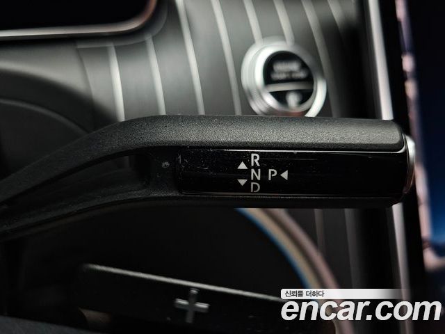 Mercedes-Benz C-Class 2023 — фото 9