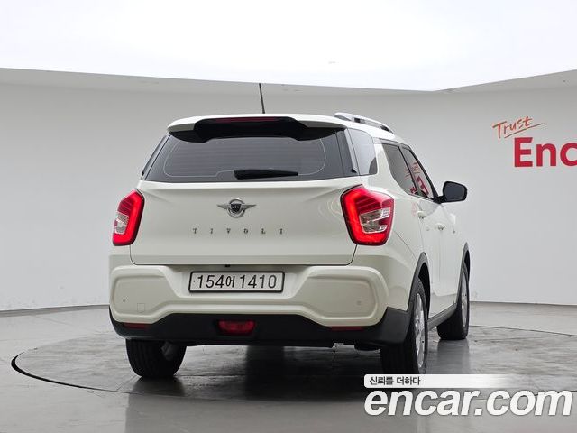 SsangYong Tivoli 2023 — фото 4