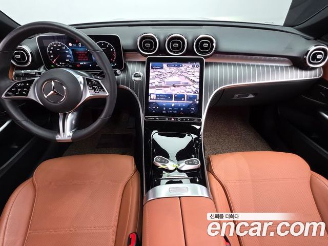Mercedes-Benz C-Class 2024 — фото 10