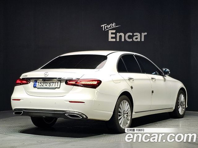 Mercedes-Benz E-Class 2023 — фото 2