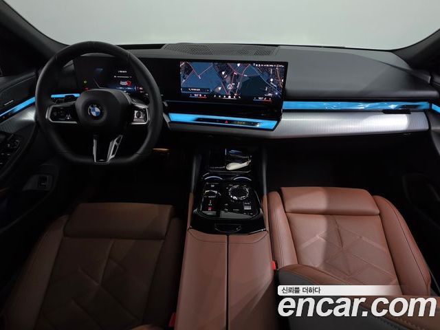 BMW 5 Series 2025 — фото 10