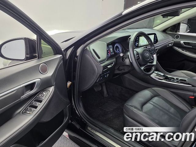 Hyundai Sonata 2022 — фото 10