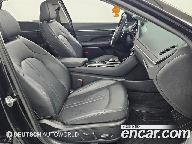 Hyundai Sonata 2022 — фото 10