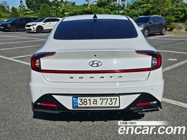 Hyundai Sonata 2022 — фото 4