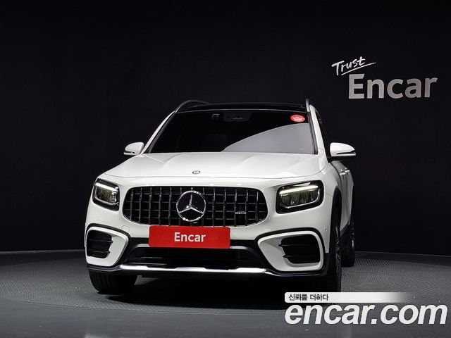 Mercedes-Benz GLB 2025 — фото 3