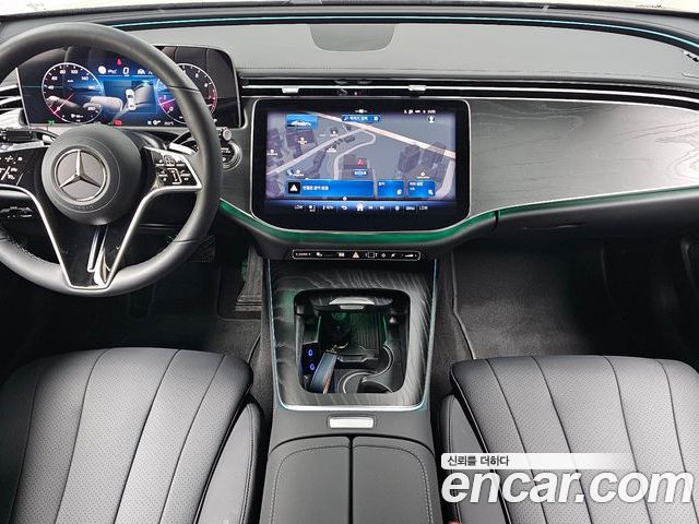 Mercedes-Benz E-Class 2025 — фото 10