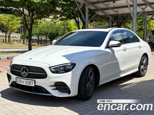 Mercedes-Benz E-Class 2023 — фото 3