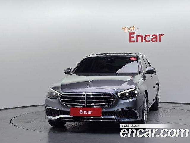 Mercedes-Benz E-Class 2023 — фото 3