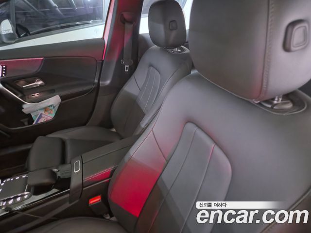 Mercedes-Benz A-Class 2023 — фото 8