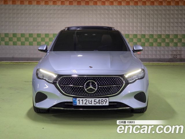 Mercedes-Benz E-Class 2025 — фото 3