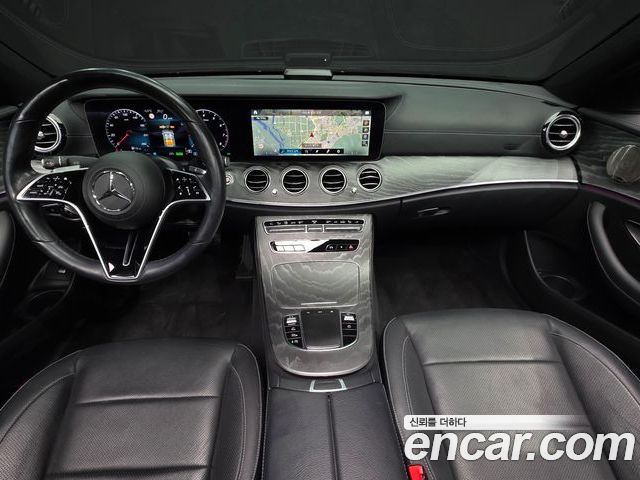 Mercedes-Benz E-Class 2022 — фото 10