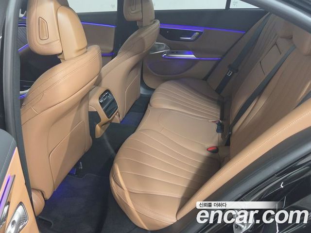 Mercedes-Benz E-Class 2025 — фото 10