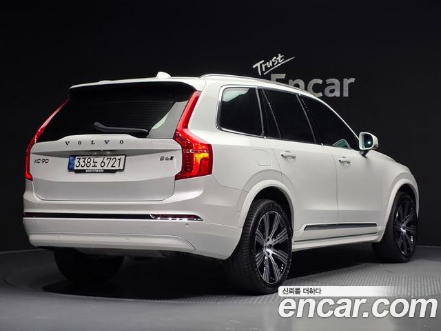 Volvo XC90 2023 — фото 2