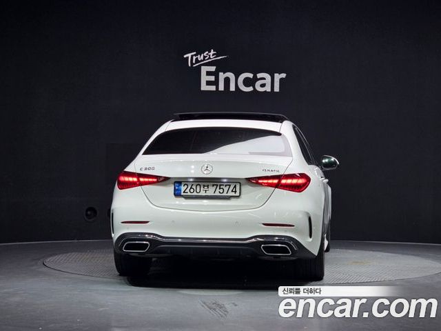 Mercedes-Benz C-Class 2023 — фото 4