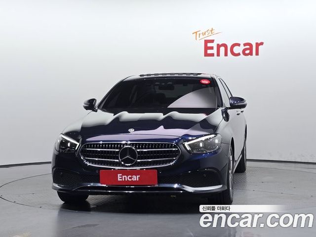 Mercedes-Benz E-Class 2022 — фото 3