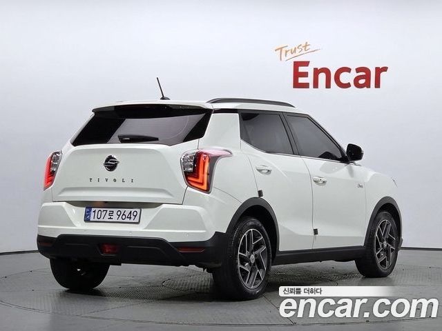SsangYong Tivoli 2022 — фото 2