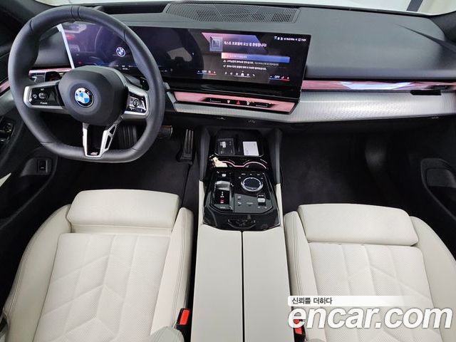 BMW 5 Series 2026 — фото 10