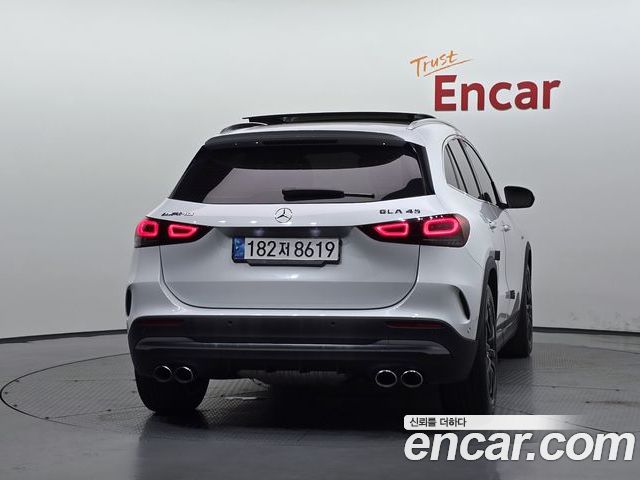 Mercedes-Benz GLA 2023 — фото 4