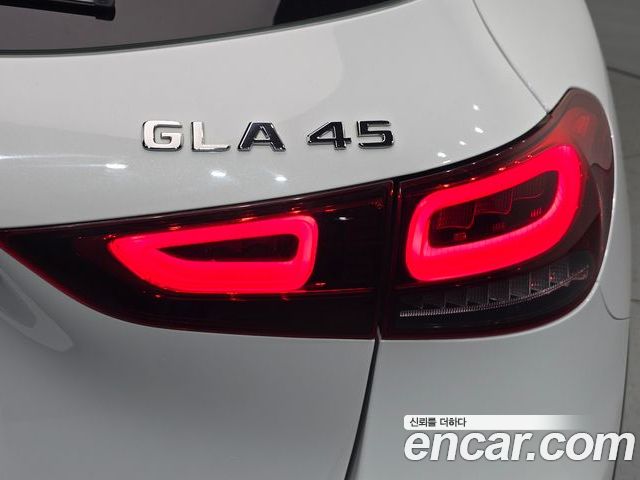 Mercedes-Benz GLA 2023 — фото 9