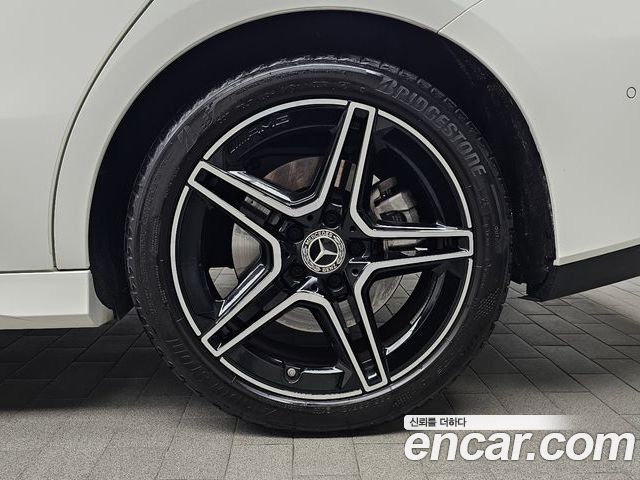 Mercedes-Benz CLA 2023 — фото 7