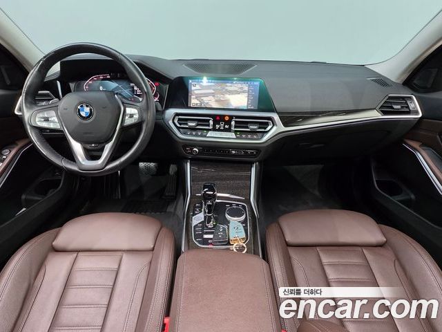 BMW 3 Series 2022 — фото 10
