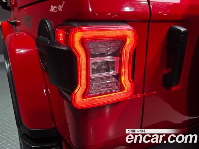 Jeep Wrangler 2022 — фото 9