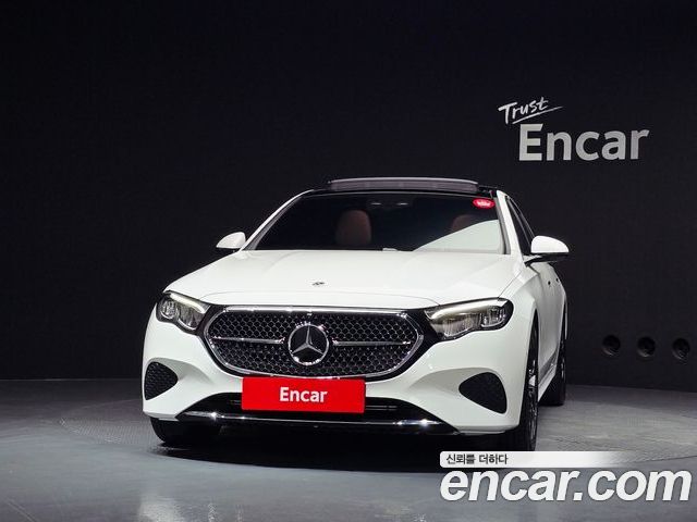 Mercedes-Benz E-Class 2025 — фото 3