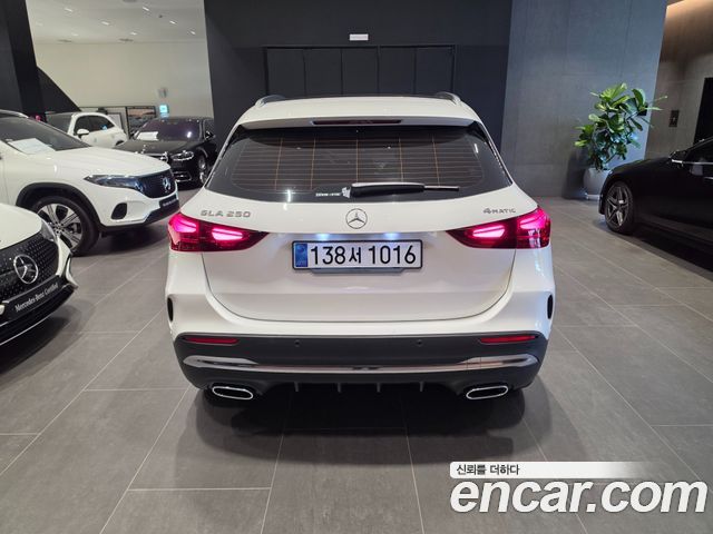 Mercedes-Benz GLA 2025 — фото 4