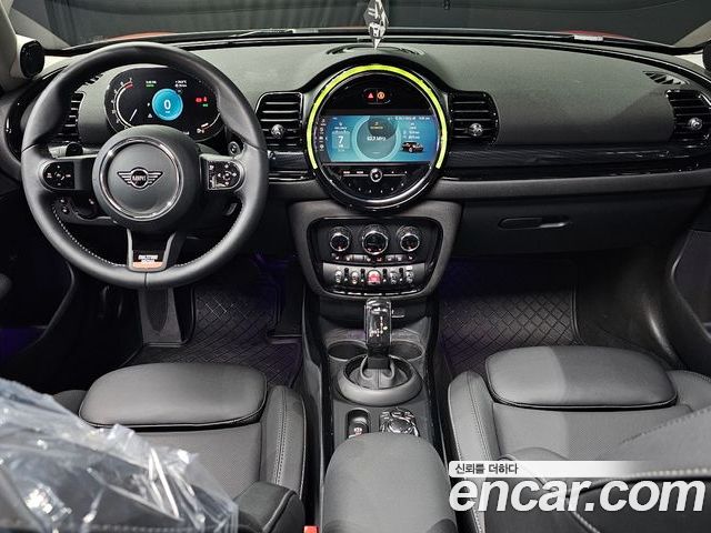 MINI Clubman 2023 — фото 10