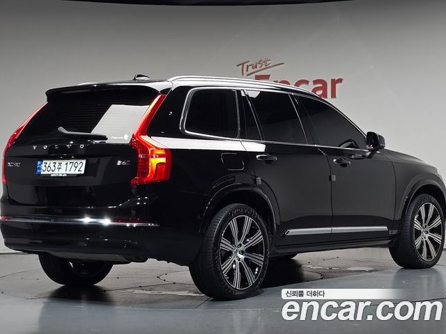 Volvo XC90 2023 — фото 2