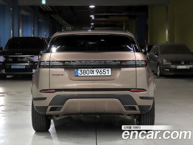 Land Rover Range Rover Evoque 2025 — фото 4