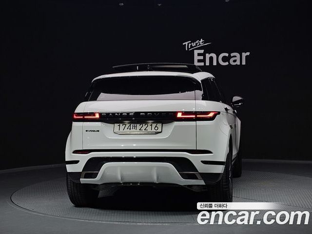 Land Rover Range Rover Evoque 2024 — фото 4