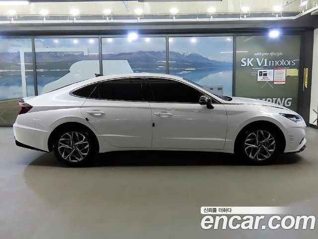 Hyundai Sonata 2022 — фото 3