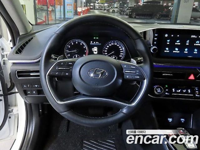 Hyundai Sonata 2022 — фото 8