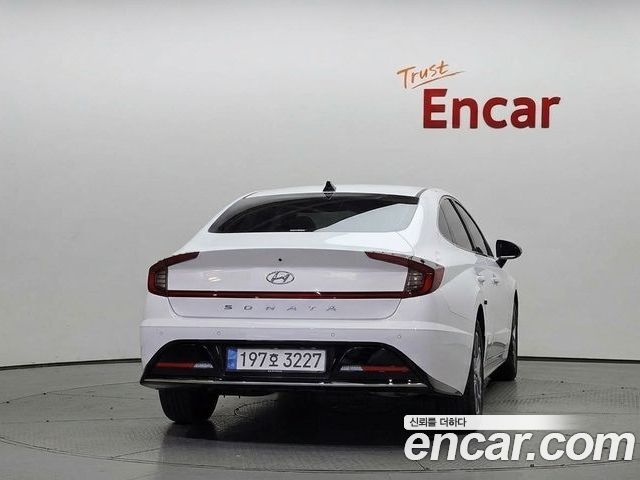 Hyundai Sonata 2023 — фото 4