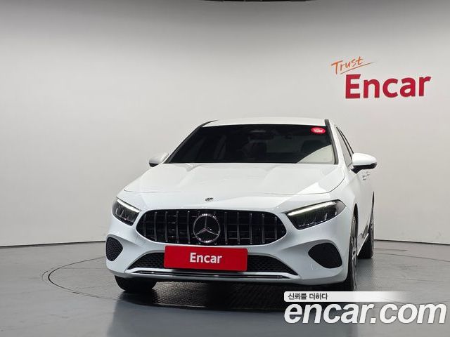 Mercedes-Benz A-Class 2025 — фото 3