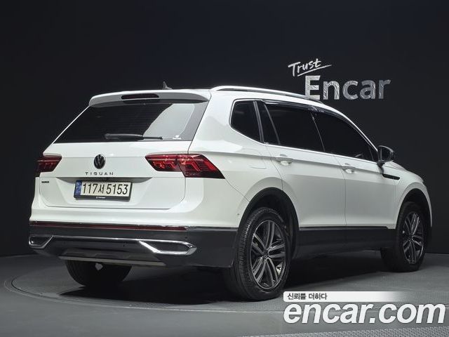 Volkswagen Tiguan 2022 — фото 2