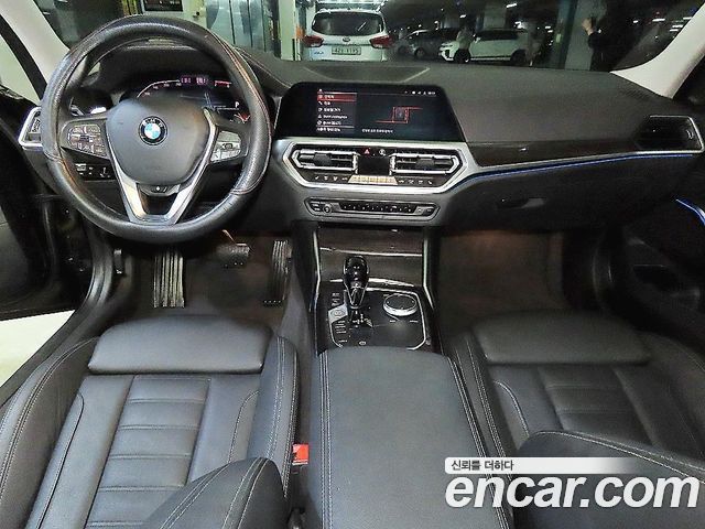BMW 3 Series 2022 — фото 10