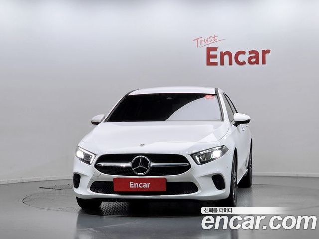 Mercedes-Benz A-Class 2022 — фото 3