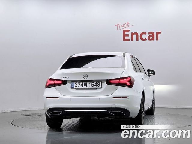 Mercedes-Benz A-Class 2022 — фото 4