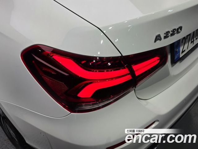 Mercedes-Benz A-Class 2022 — фото 9