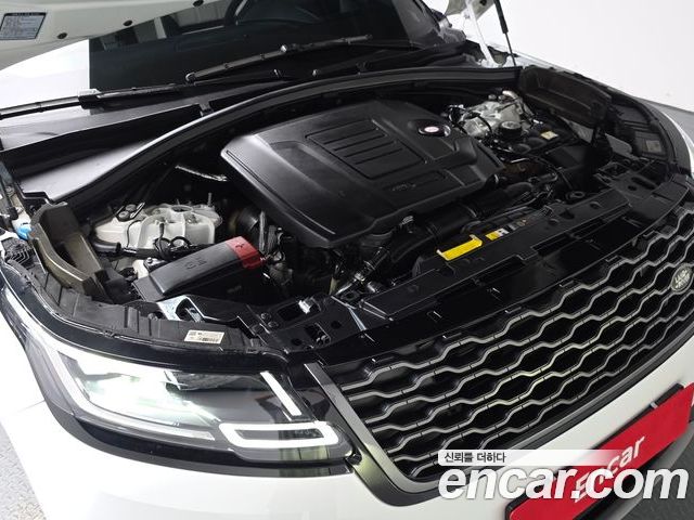 Land Rover Range Rover Velar 2023 — фото 6