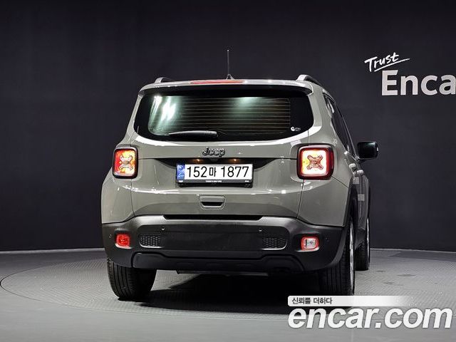 Jeep Renegade 2022 — фото 4