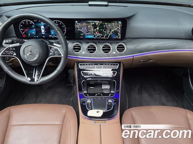 Mercedes-Benz E-Class 2023 — фото 10