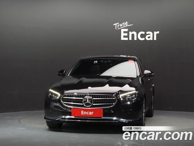 Mercedes-Benz E-Class 2023 — фото 3