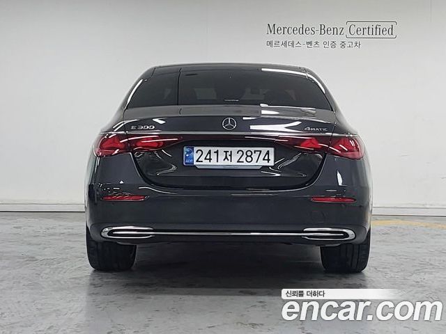 Mercedes-Benz E-Class 2025 — фото 4